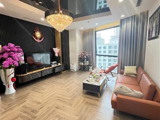 Cho thuê căn hộ cao cấp 3pn tại royal city  giá tốt nhất thị trường