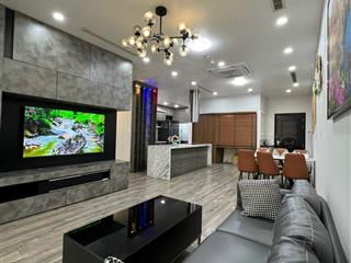 Cho thuê căn hộ 3pn2vs diện tích 112m2, full nội thất đẹp toà r4 royal city giá chỉ 21tr/tháng