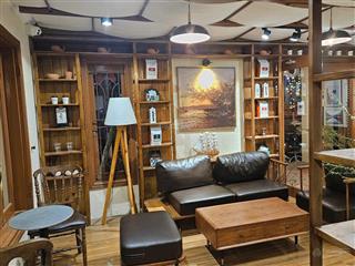 Cho thuê lại quán cafe tầng 1 biệt thự pháp cổ, số 19 ngõ 279 đội cấn, diện tích 255m2