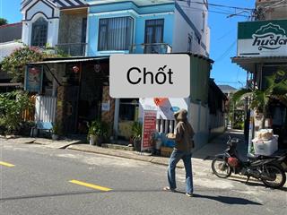 Chỉ 4,2 tỷ có ngay nhà 2 tầng cửa đại  hội an (cách biển 100m)