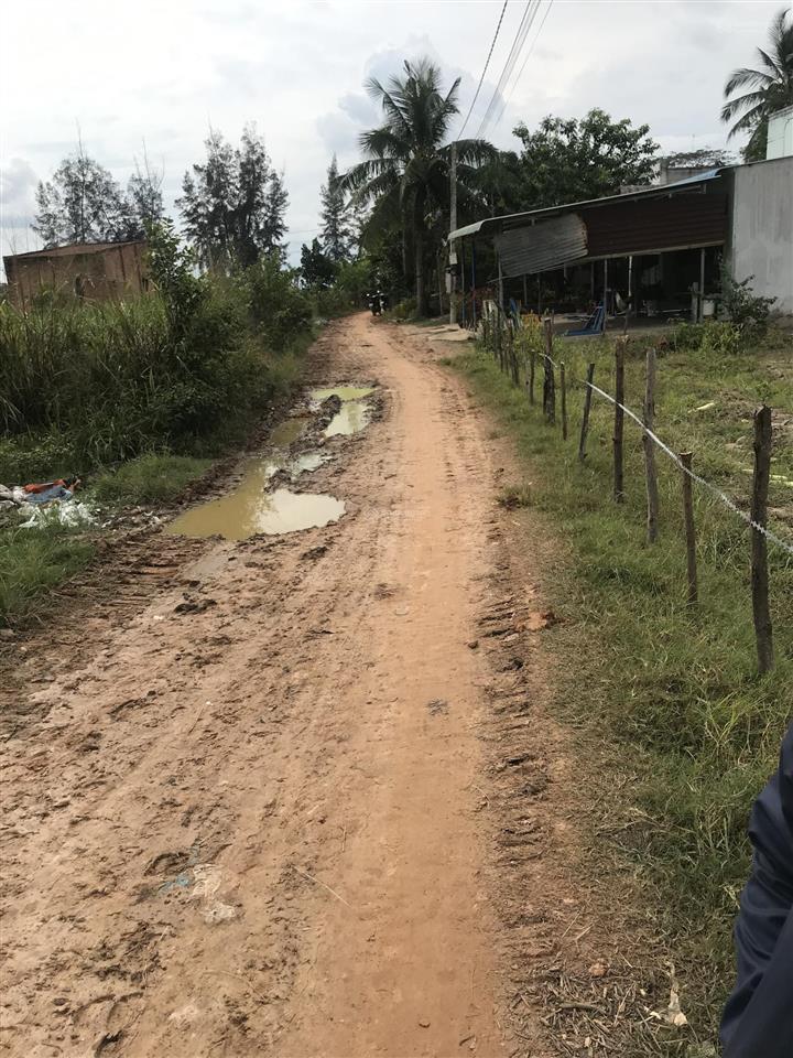 Chính chủ 2.650m2 980tr tại long phước, bến cầu tây ninh. ngang 10.35m, thổ cư 150m2