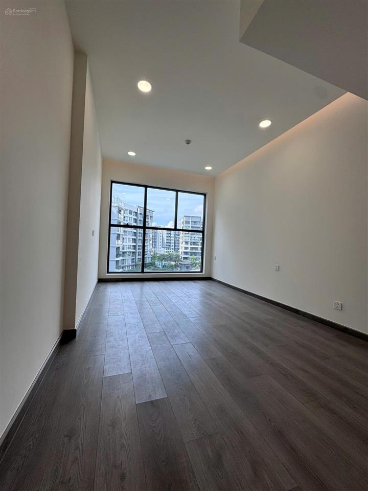 96m2 2pn + , view hồ bơi  bán nhanh 7,5 tỷ.  0947 711 *** (24/7) xem nhà ngay