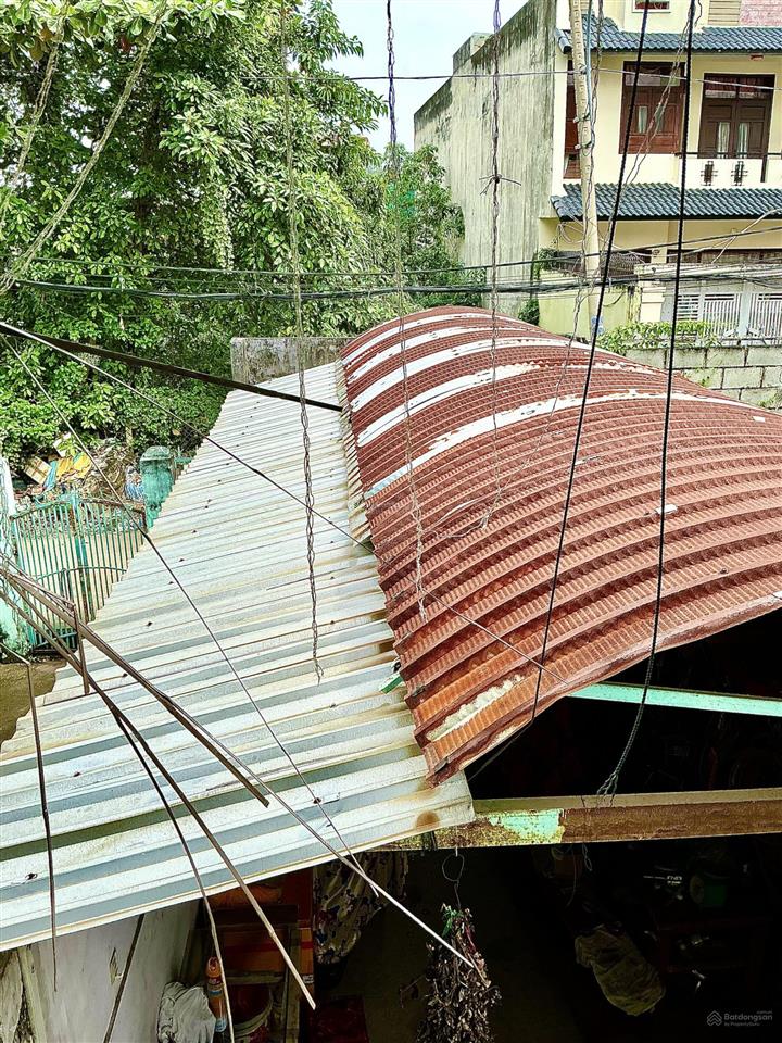 Bán nhà 3 tầng, chỉ 6,2tỷ dt 6,5x19,5m  100m2 mt đường số 7, hbp ql13, ô tô tránh