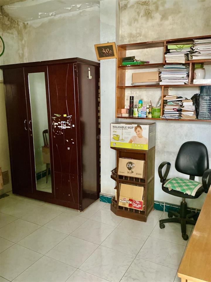 Bán nhà 3 tầng, chỉ 6,2tỷ dt 6,5x19,5m  100m2 mt đường số 7, hbp ql13, ô tô tránh