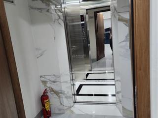 Cho thuê văn phòng võ chí công, lạc long quân 30m2 điều hòa, wc khép kín, nhà mới đẹp như hình
