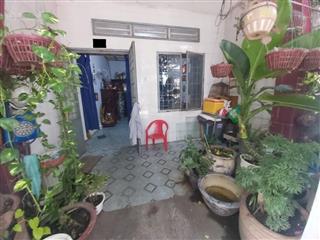 Bán nhà ngay trung tâm quận 9, vincom lê văn việt ngã 4 thủ đức