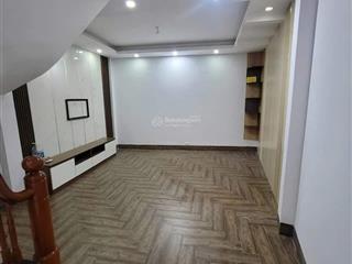 Siêu phẩm tây mỗ ngõ thông kinh doanh  gara ô tô ô tô vào nhà. 42m2*5t, giá chào 6.7 tỷ