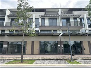 Giá bán shophouse tốt nhất tại waterpoint, 5,6 tỷ, 90m2, an thạnh, bến lức, long an