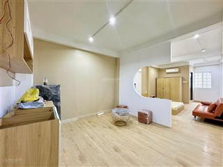 Cho thuê căn hộ studio xa bếp cửa sổ, new 100%, máy giặt riêng, rộng 40m2, gần phố đi bộ bùi viện