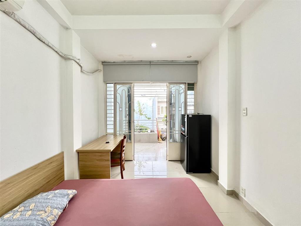 Cho thuê căn hộ studio bancol, full nội thất, rộng 30m2, gần vòng xoay cống quỳnh q1