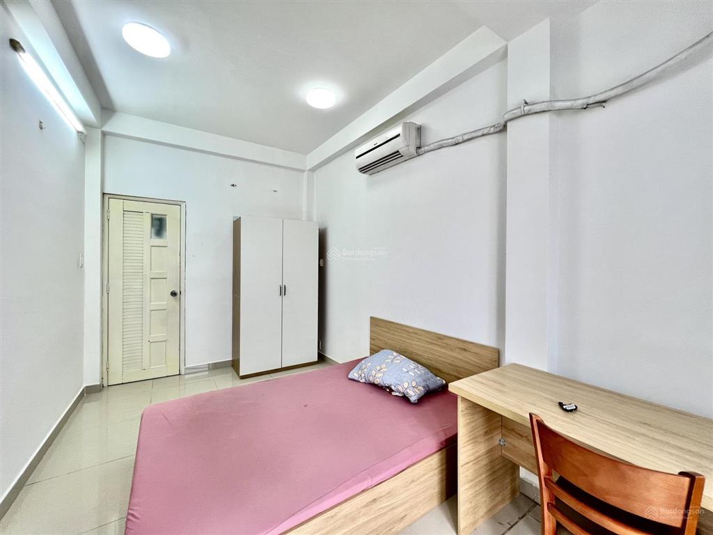 Cho thuê căn hộ studio bancol, full nội thất, rộng 30m2, gần vòng xoay cống quỳnh q1