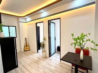 Cho thuê căn hộ 2pn bancol cửa sổ, full nội thất, mới 100%, ngay học viện hành chính quốc gia