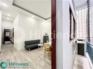 Cho thuê căn hộ 1 phòng ngủ tách bếp bancol rộng 45m2, full nội thất, ngay việt nam quốc tự q10