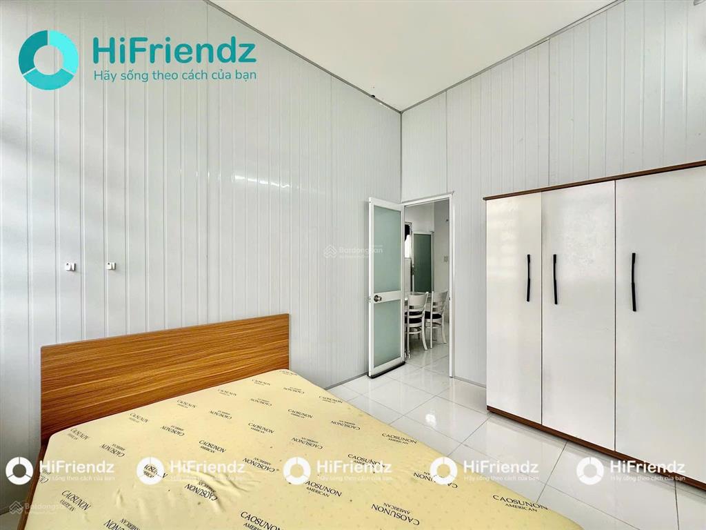 Cho thuê căn hộ 2pn cửa sổ, máy giặt riêng, rộng 55m2, 5 người 5 xe, ngay vòng xoay lê đại hành