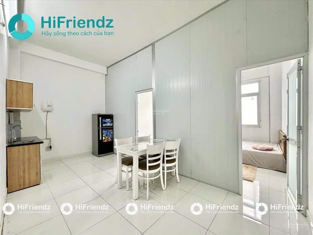 Cho thuê căn hộ 2pn cửa sổ, máy giặt riêng, rộng 55m2, 5 người 5 xe, ngay vòng xoay lê đại hành