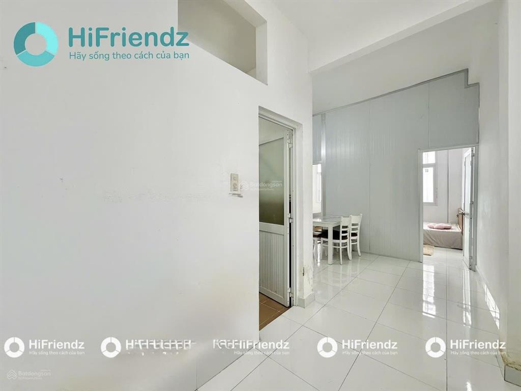 Cho thuê căn hộ 2pn cửa sổ, máy giặt riêng, rộng 55m2, 5 người 5 xe, ngay vòng xoay lê đại hành