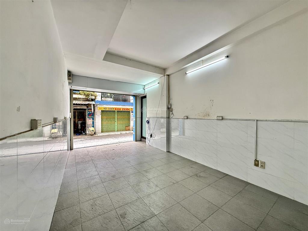 Cho thuê mặt bằng kinh doanh nail, spa, vp nhỏ, có máy lạnh, hẻm xe tải ngay công viên lê thị riêng