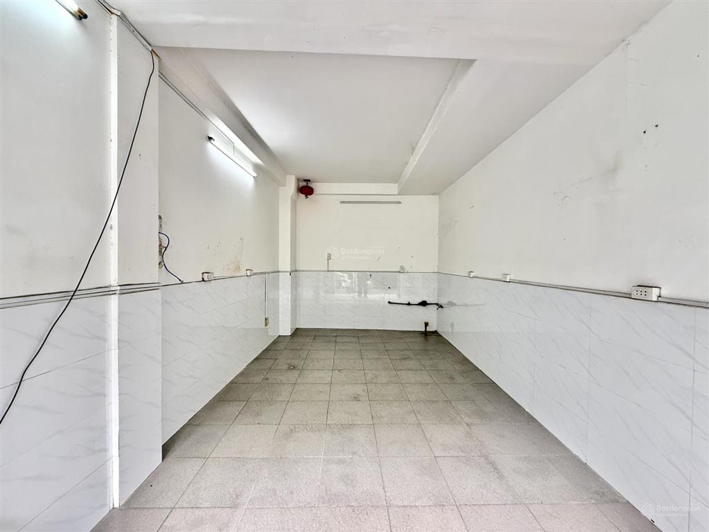 Cho thuê mặt bằng kinh doanh nail, spa, vp nhỏ, có máy lạnh, hẻm xe tải ngay công viên lê thị riêng