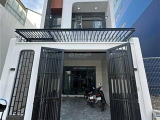 Cần bán nhà mới đường 8m dt125m2 tặng nội thất còn mới p.chánh hiệp  tp.hcm