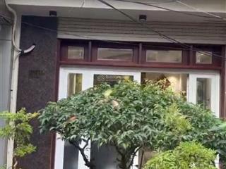 Bán căn hộ cư xá ở vị trí đắc địa trung tâm quận 1  100m2 giá chỉ 9,9 tỷ