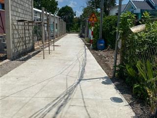 Bán gấp đất bình nhâm 157m2/ giá 2,2 tỷ thương lượng nhẹ , cách chợ lái thiêu khoảng 10 di xe , sr