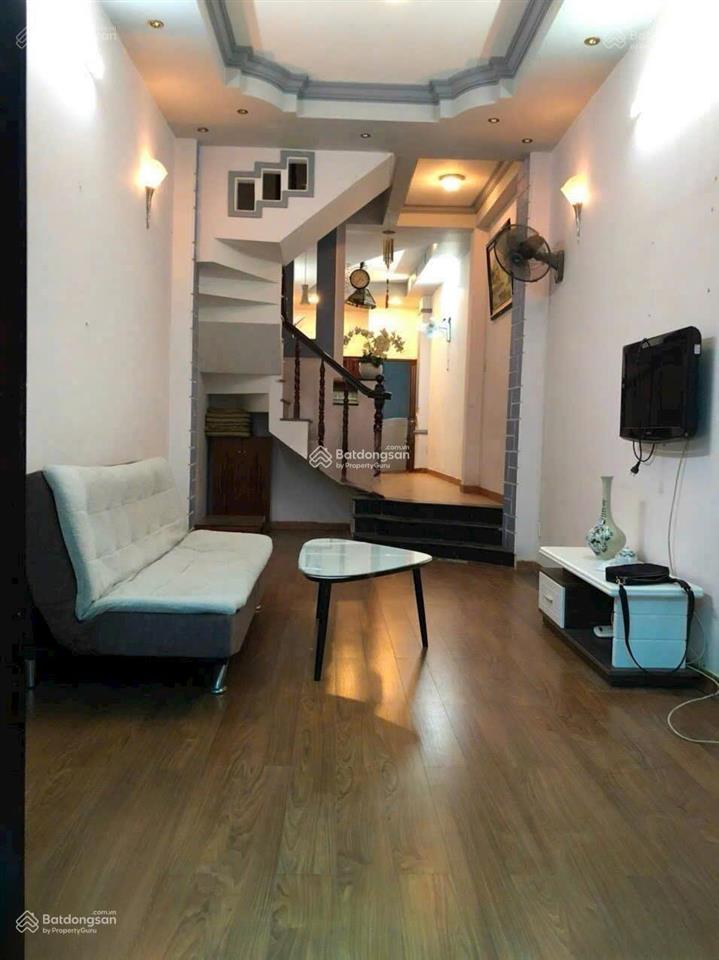 Bán gấp, nhà mặt tiền giá rẻ như hẻm, đường trần hữu trang, 5x13m, 60m2, 10,5 tỷ tl
