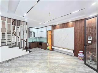 Gốc đề  minh khai, nhà 40m2 5 tầng xây mới tinh, gần ô tô chỉ hơn 7 tỷ