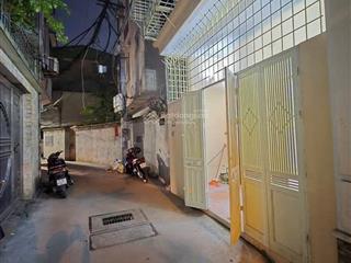 Bán nhà phố quan nhân giao thông tiện 37.2m2 nhà thoáng sáng ngõ thông gần royal city 4t ở ngay