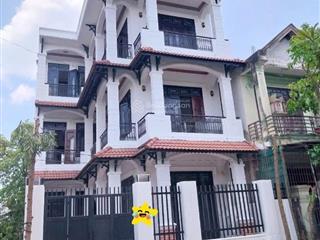 Bán nhà mặt phố trần phú, 3,2 tỷ, 3 tầng, 4pn, 3wc, đông lễ, đông hà, quảng trị.