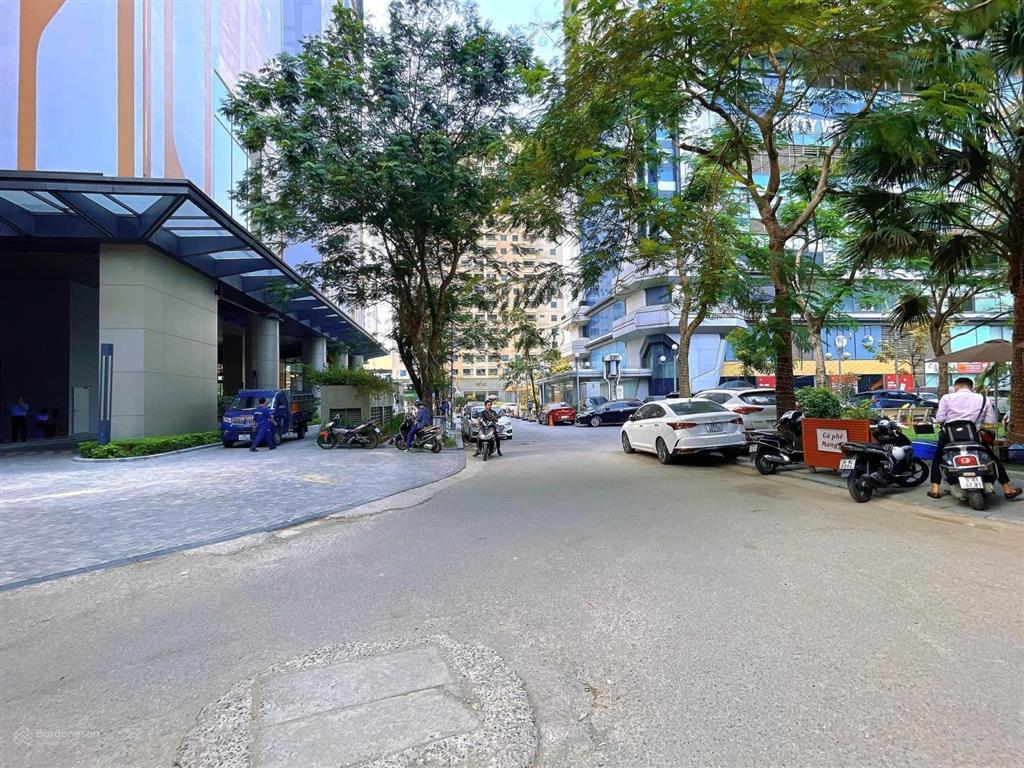 Có 102! bán nhà phân lô phố nguyễn chí thanh, 2 thoáng, ô tô, kd, thang máy, 65m2*5t, 17 tỷ