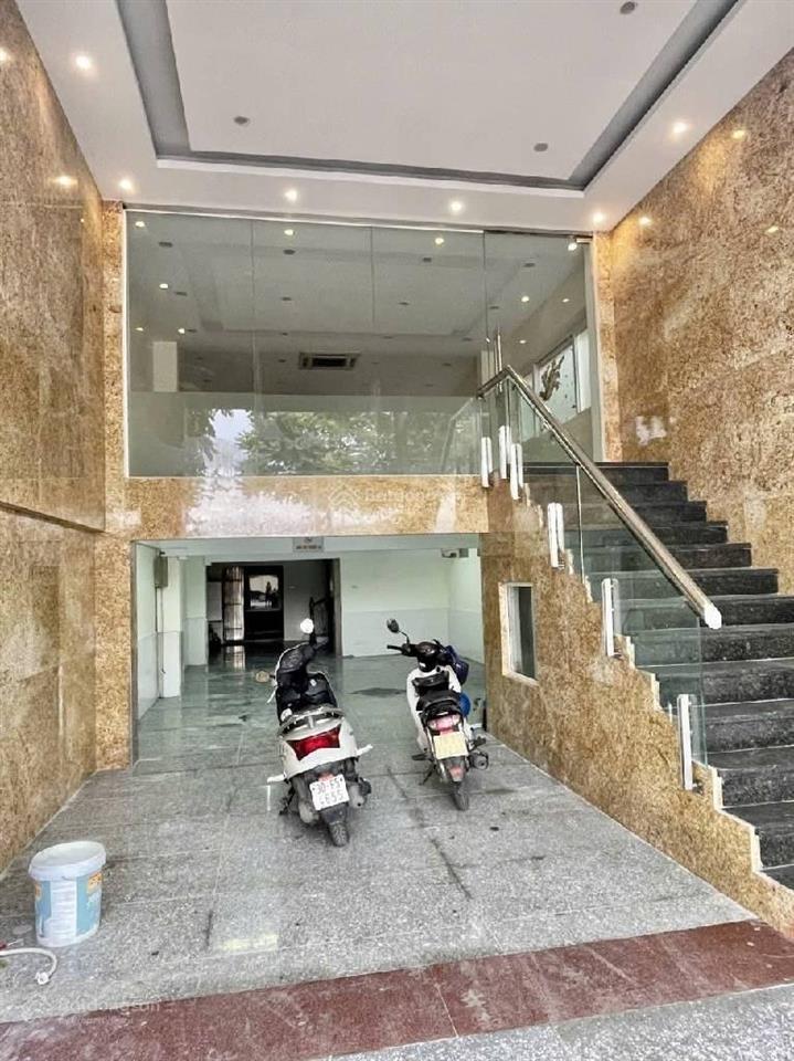 Cần bán toà nhà mp vp phố huế bạch mai 180m2 10tầng mặt tiền 8m giá 148 tỷ(có thương lượng)