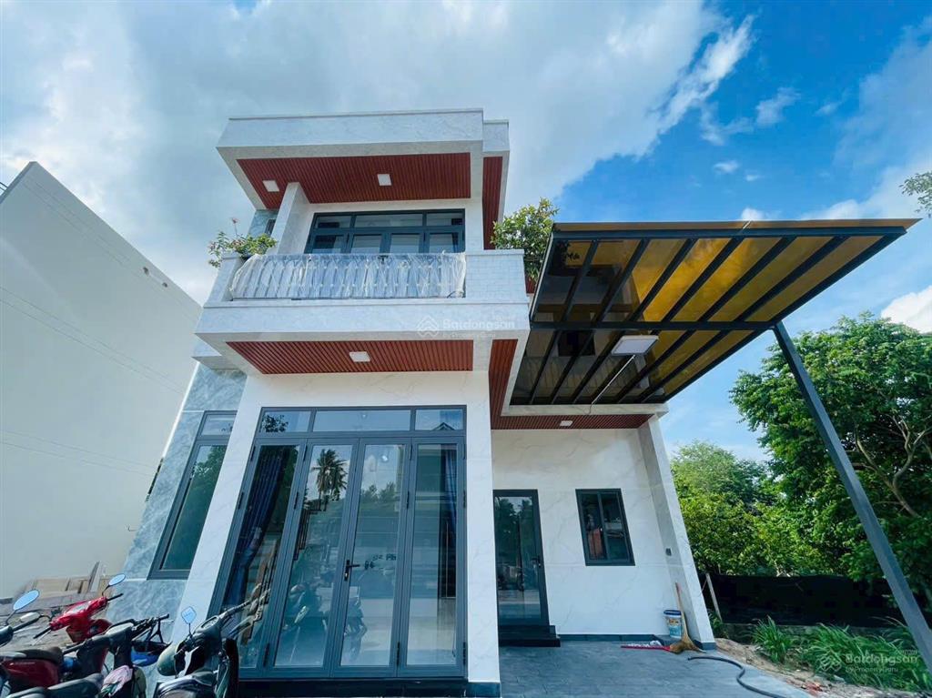 Bán nhà mới xây 1 trệt 1 lầu 8,35x12 thổ cư hoàn công đầy đủ phước vĩnh an củ chi 3ty5