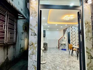 Tìm đâu căn thứ 2!chính chủ bán nhà 1 lầu mới, hẻm xe tải thông thoáng,gần chợ an nhơn,p6,gv