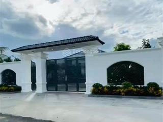Bán gấp biệt thự long cang new, 4 tỷ8, 1038m2, 3pn, 3wc, cần đước, long an