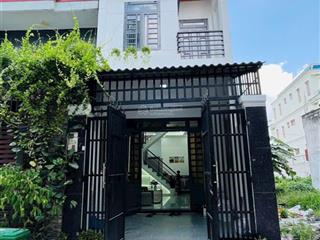 Bán nhà 2 mặt tiền đường thạnh lộc 37 dt 51m2 cách cv thạnh lộc chỉ 300m, nhà hoàn công, shr.