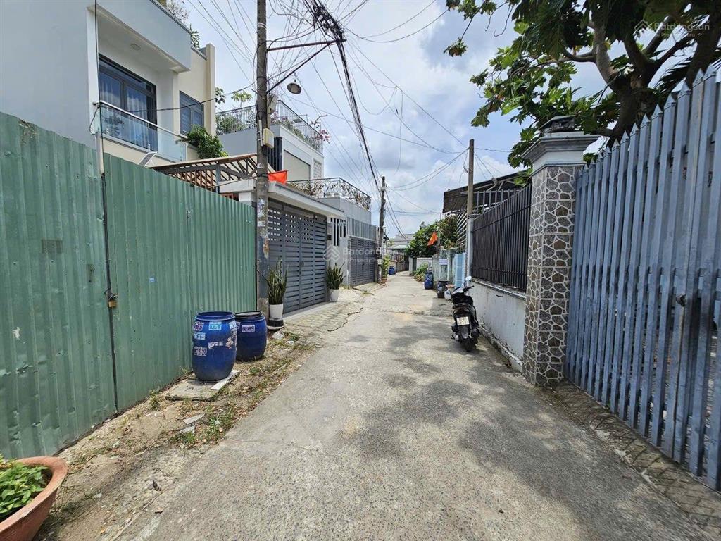 Bán lô đất thổ cư cách đường đông tác 100m dt 116m2 di chuyển ra svđ dĩ an trong 5p, sổ hồng riêng.