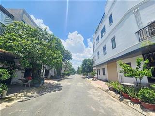 Đất khu nhà ở tân đông hiệpdt 104m2 mặt tiền đường thông rộng 12m full thổ cách ngã 550 chỉ 3p shr