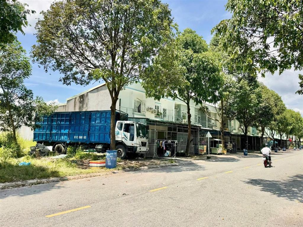 Đất tặng nhà trọ mt đường dl12 gồm 1kiot và 4phòng, cách trạm y tế thới hoà chỉ 300m 150m2 sổ sẵn