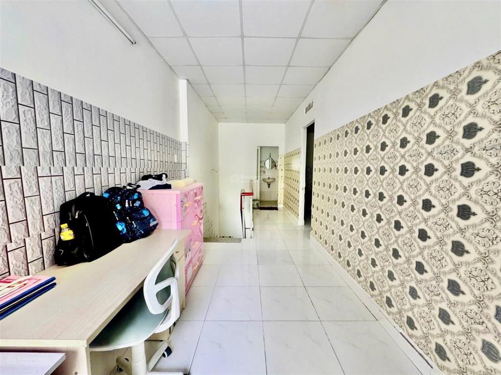 Đất tặng nhà trọ mt đường dl12 gồm 1kiot và 4phòng, cách trạm y tế thới hoà chỉ 300m 150m2 sổ sẵn