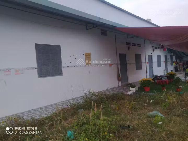 Nhà trọ ngay kcn vsip 2 125m2 gồm 1kiot và 4phòng cho thuê mỗi tháng thu nhập 10tr shr mặt tiền n13