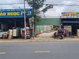 Bán lô đất mặt tiền chợ ngay ngã tư khánh bình trung tâm tp tân uyên dt 234m2 sẵn thổ cư shr.