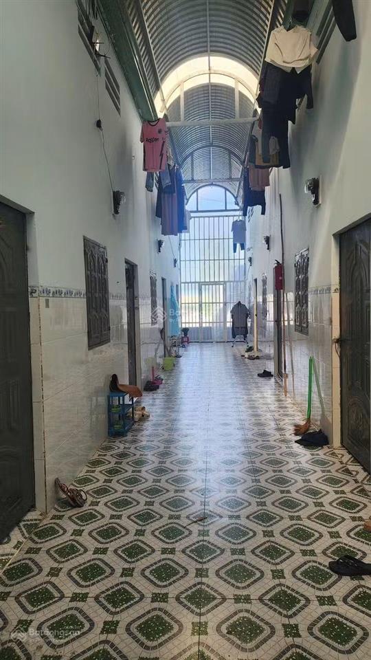 Bán nhà trọ mới ngay chợ kcn mỹ phước 3, 150m2 đường lớn 8m thông đang cho thuê 8,5tr/tháng sổ sẵn