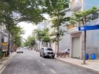 Bán lô đất full thổ cư ngay kdc vĩnh phú 1 dt 125m2 mặt tiền đường nhựa rộng 10m ra ql13 chỉ 500m