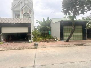 Chính chủ bán gấp lô đất ngay kcn mỹ phước 3 đường dj4 150m2, ra đường dt741 200m, shr full thổ cư