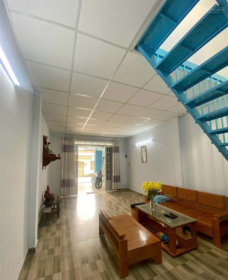 Sang gấp căn nhà ngay đường tân chánh hiệp 7 hxh 80m2 1 trệt 1 lửng đang cho thuê 8 triệu/tháng shr