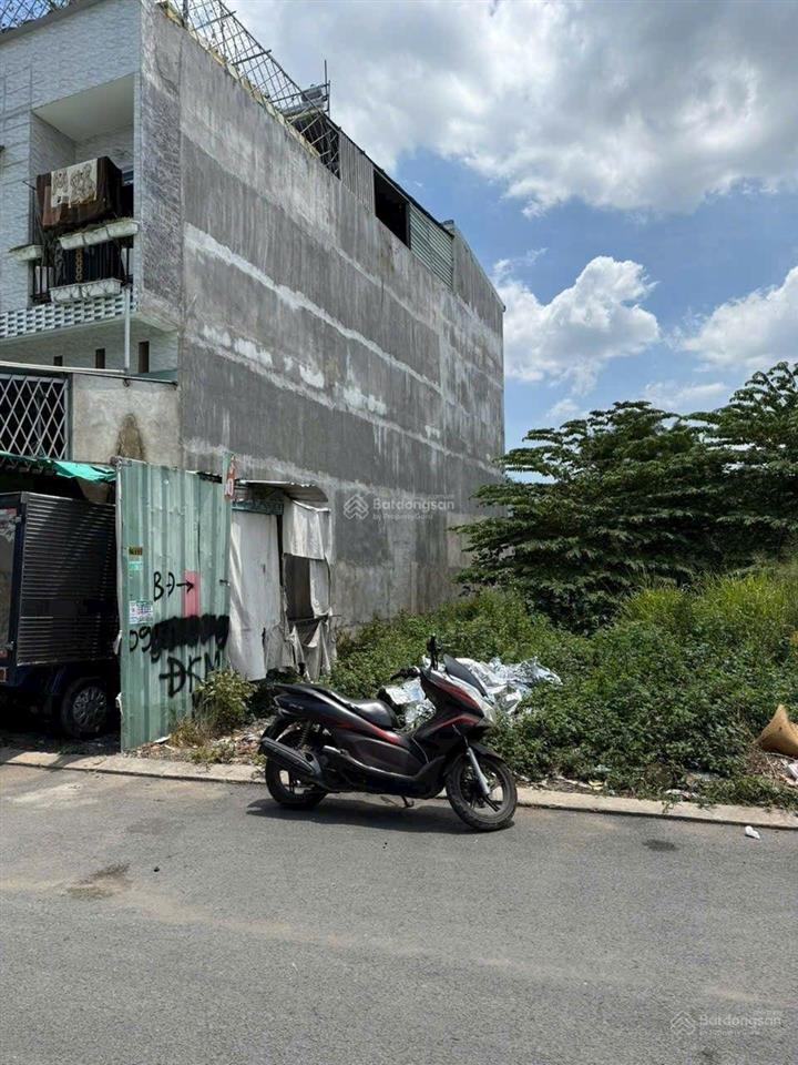 Bán gấp lô đất gần chợ tân bình cách mt đường bùi thị xuân đi vào 50m, 65m2 đường nhựa rộng 7m, shr