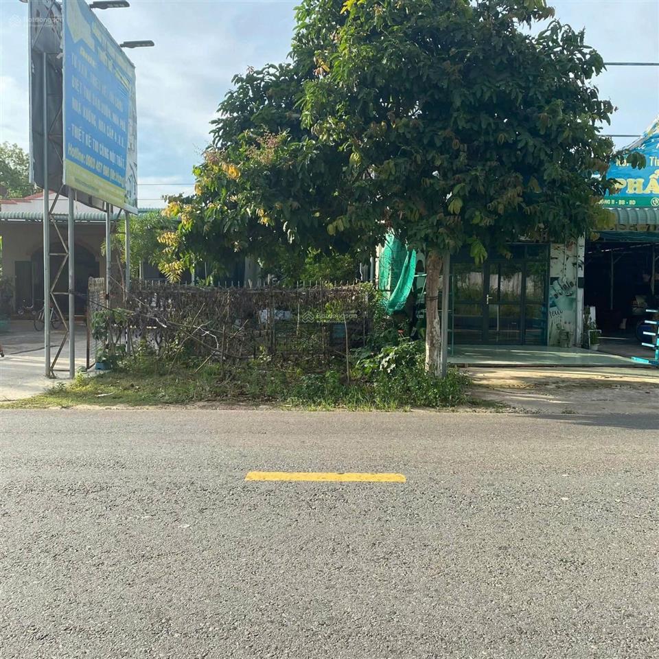 Chủ cần ra nhanh lô đất ngay mặt tiền dt750 diện tích 205m2/ 860 triệu shr sẵn thổ cư xây dựng.
