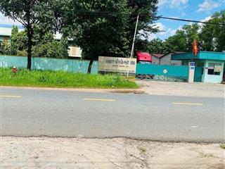 Chủ bán gấp lô đất ngay đường trừ văn thố 49. dt 270m2 cách trung tâm y tế huyện bàu bàng 300m shr