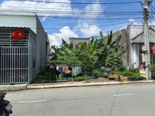 Nhanh tay sở hữu ngay lô đất siêu đẹp nằm ngay ngã tư giao giữa richland dt 70m2 full thổ cư sổ sẵn