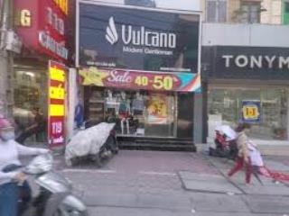 Cho thuê nhà mặt phố cầu giấy, 50m mặt tiền 5m, phù hợp mở shop thời trang, vỉa hè rộng